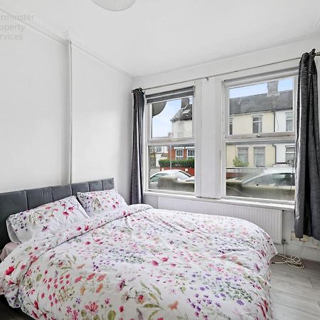 Cosy Tottenham Apartment Sleeps 4 Londen Buitenkant foto